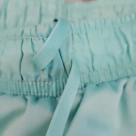 Women’s Nike Short Light  Blue/Green Running  Mefium - Picture 7 of 8